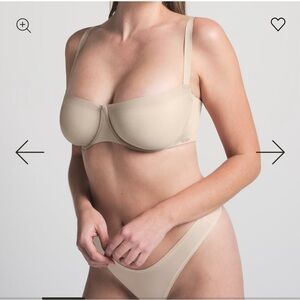 SKIMS Nude Underwire Bra